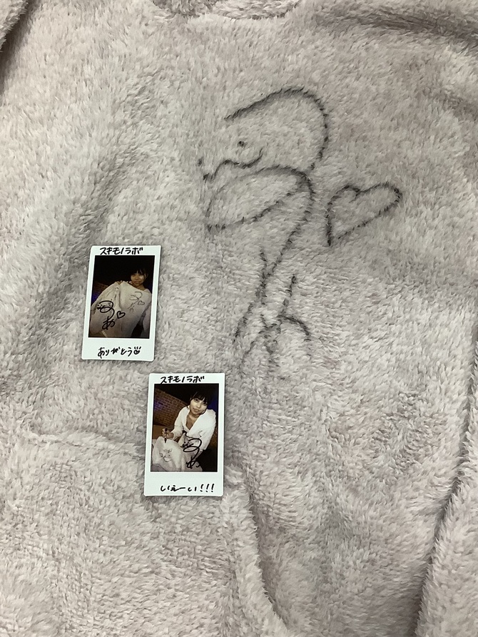 【本物1点物！サイン入り生写真付き！】本人直筆サイン入り スキモノラボ番組収録時着用コスチューム！水野ろあ　スウィーツベアールームウエアー 商品説明画像4