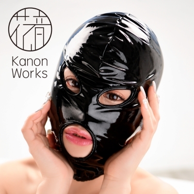 Kanon Works（花音ワークス）　エナメル生地目・口アキ全頭マスク 商品説明画像2